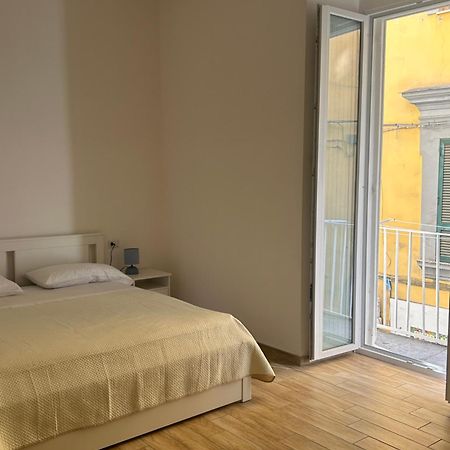 Suite Di Giordy Napoli Centro エクステリア 写真