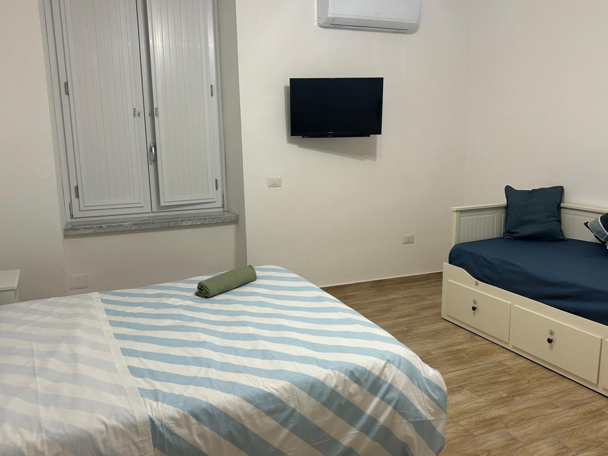 Suite Di Giordy Napoli Centro エクステリア 写真